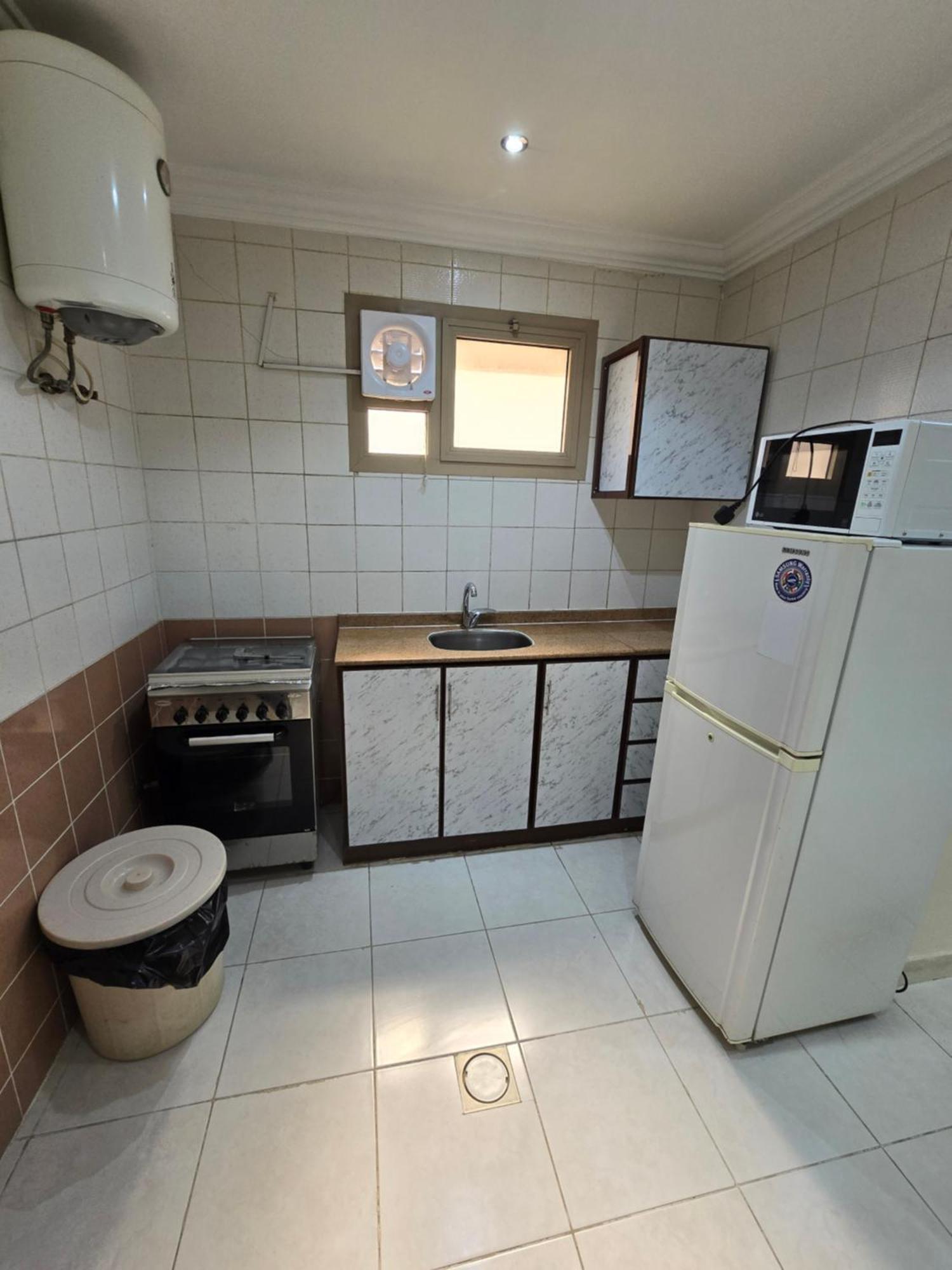 Apartment Makarim Najd 3